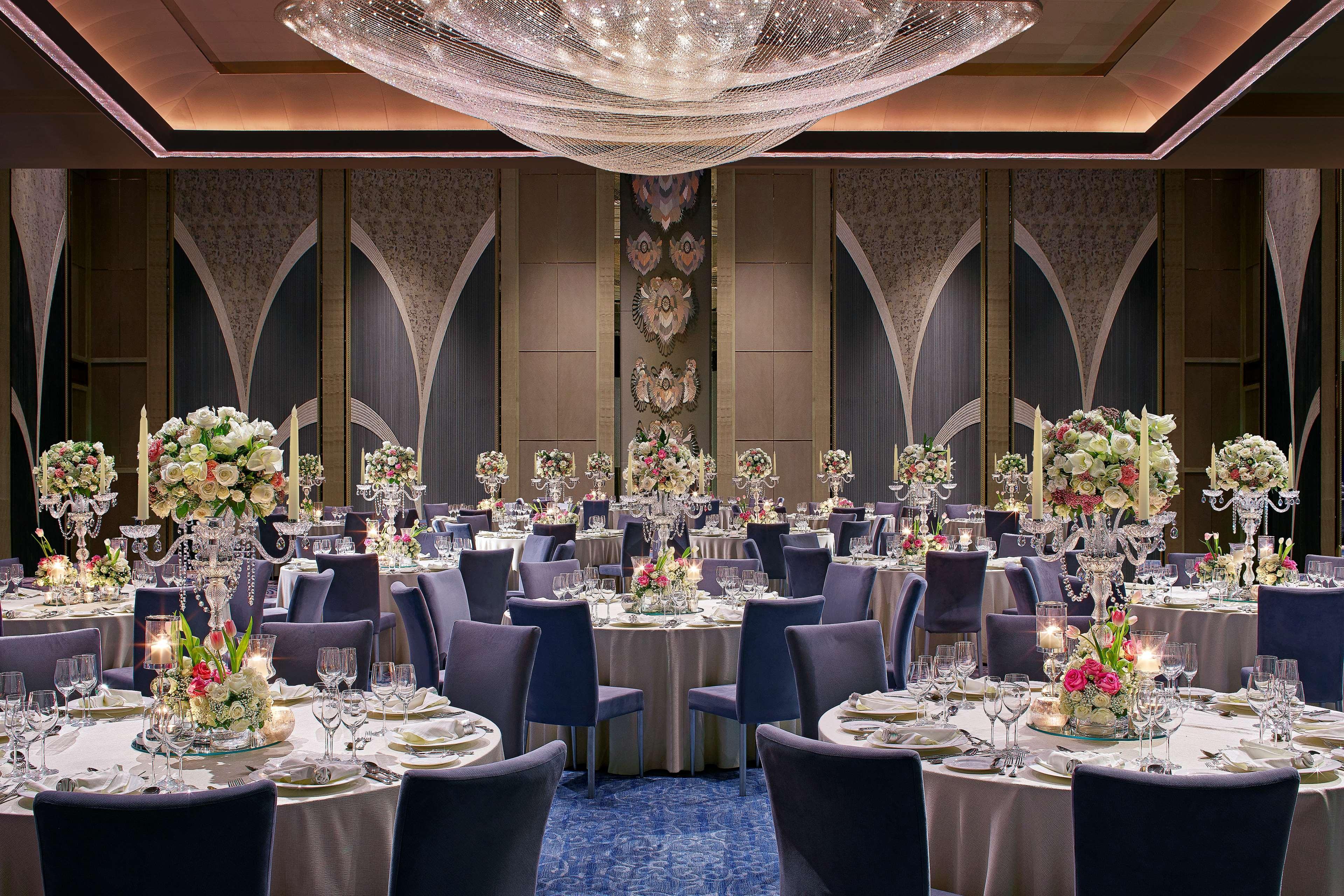 Shangri-La The Fort, Manila Taguig Exterior photo